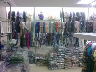 香港布塔围巾批发零售，厂家直销优质闲置二手交易